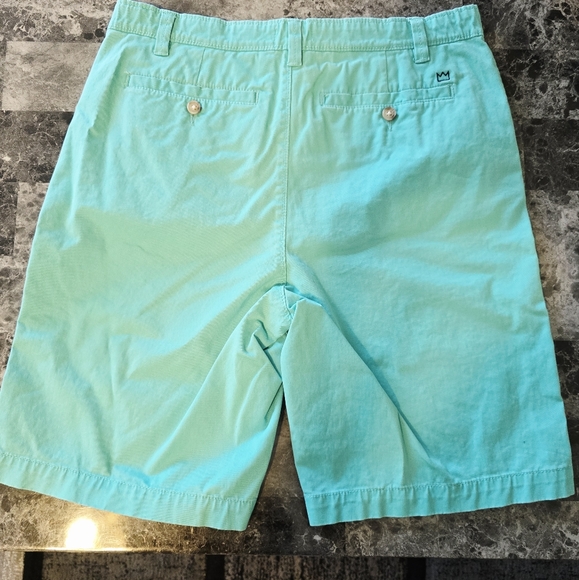 ❤️ 3/$10 Boys CROWN & IVY Twill Solid Shorts - Picture 2 of 6